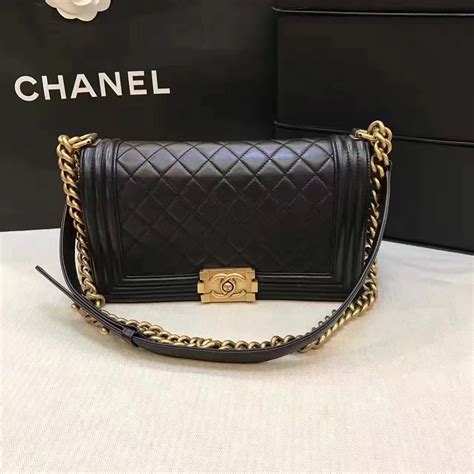 2014 chanel boy bag|chanel boy bag price 2021.